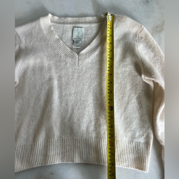 Joie 100% Cashmere Sweater Cream Off White V Neck Classic Preppy Cardigan - Picture 4 of 10